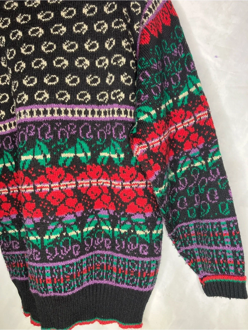 Karen Scott VTG wool blend floral/ fair isle sweater M